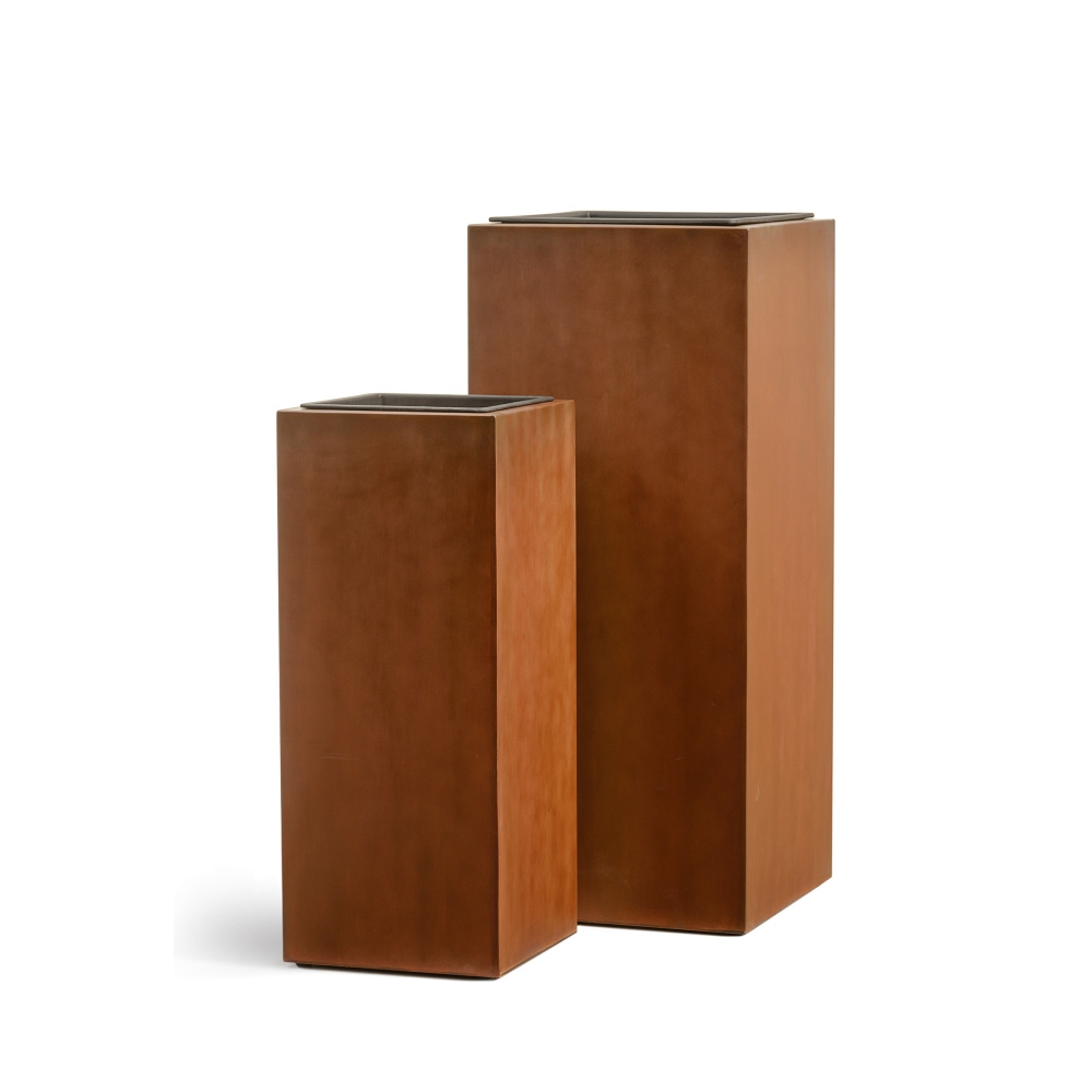 Кашпо TREEZ Effectory Corten Steel Высокий куб - Кортеновская сталь - Бархатистая окись — treez, фото в высоком разрешении, купить в Краснодаре