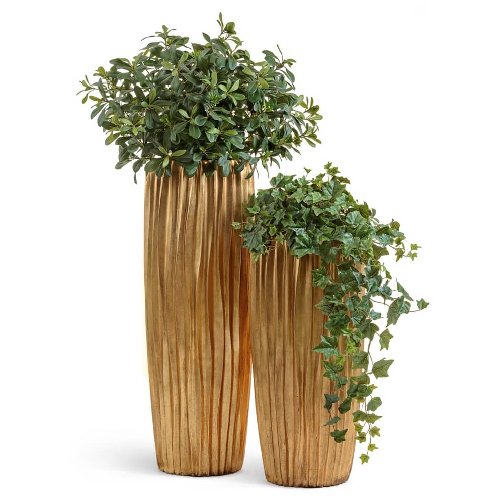 Кашпо TREEZ Effectory Metal Высокий конус Design Wave Сусальное золото — фото в интерьере, купить в Краснодаре в интернет-магазине Зелёный Дворик