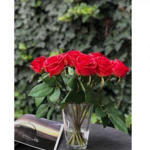 Композиция розы флорибунда 11шт красные