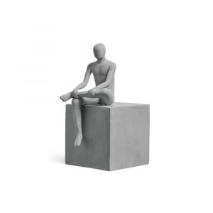 Скульптура TREEZ Effectory Philosopher's Stone Человек Уверенный на кубе Дымчато-серый песок