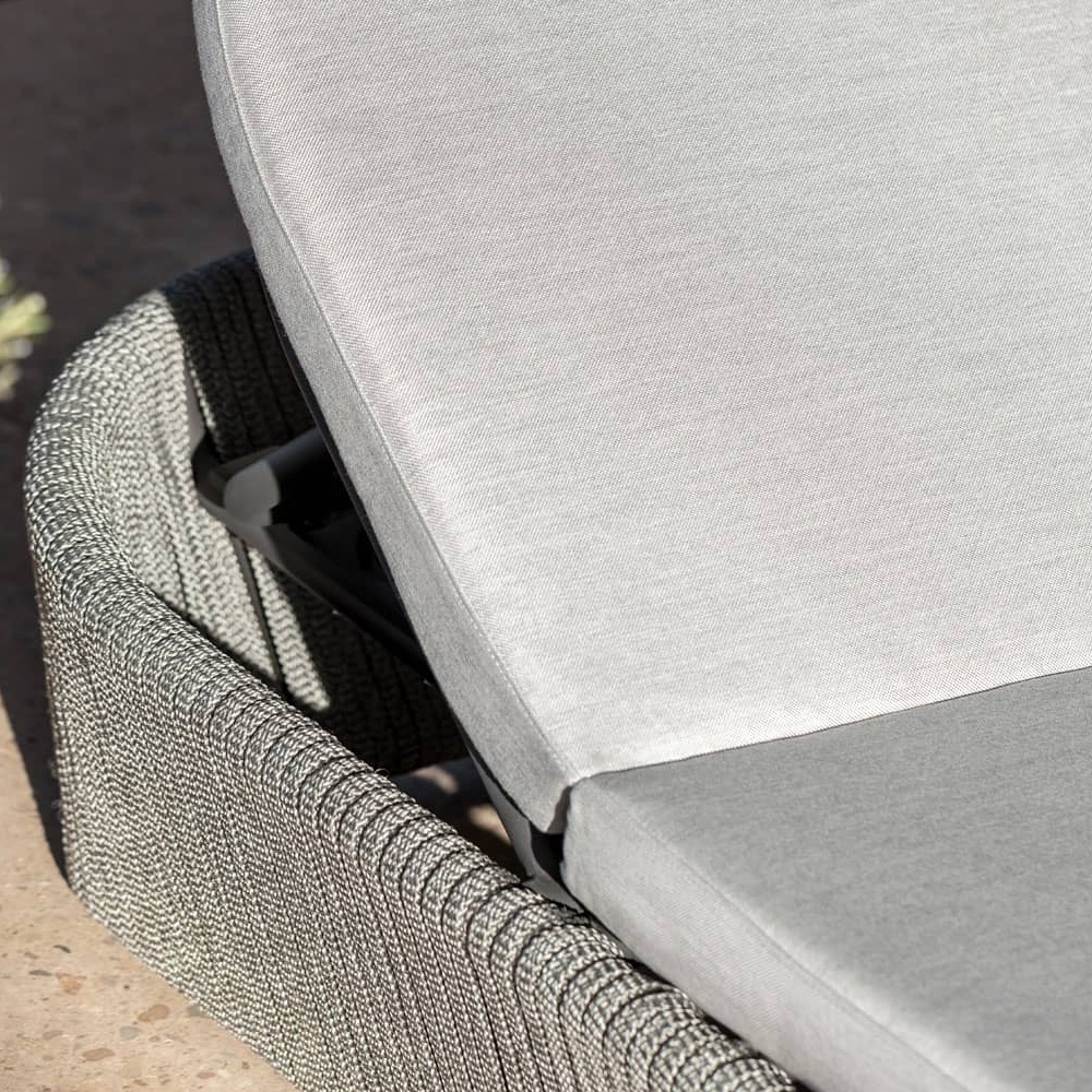 2416333 BOSTON лежак