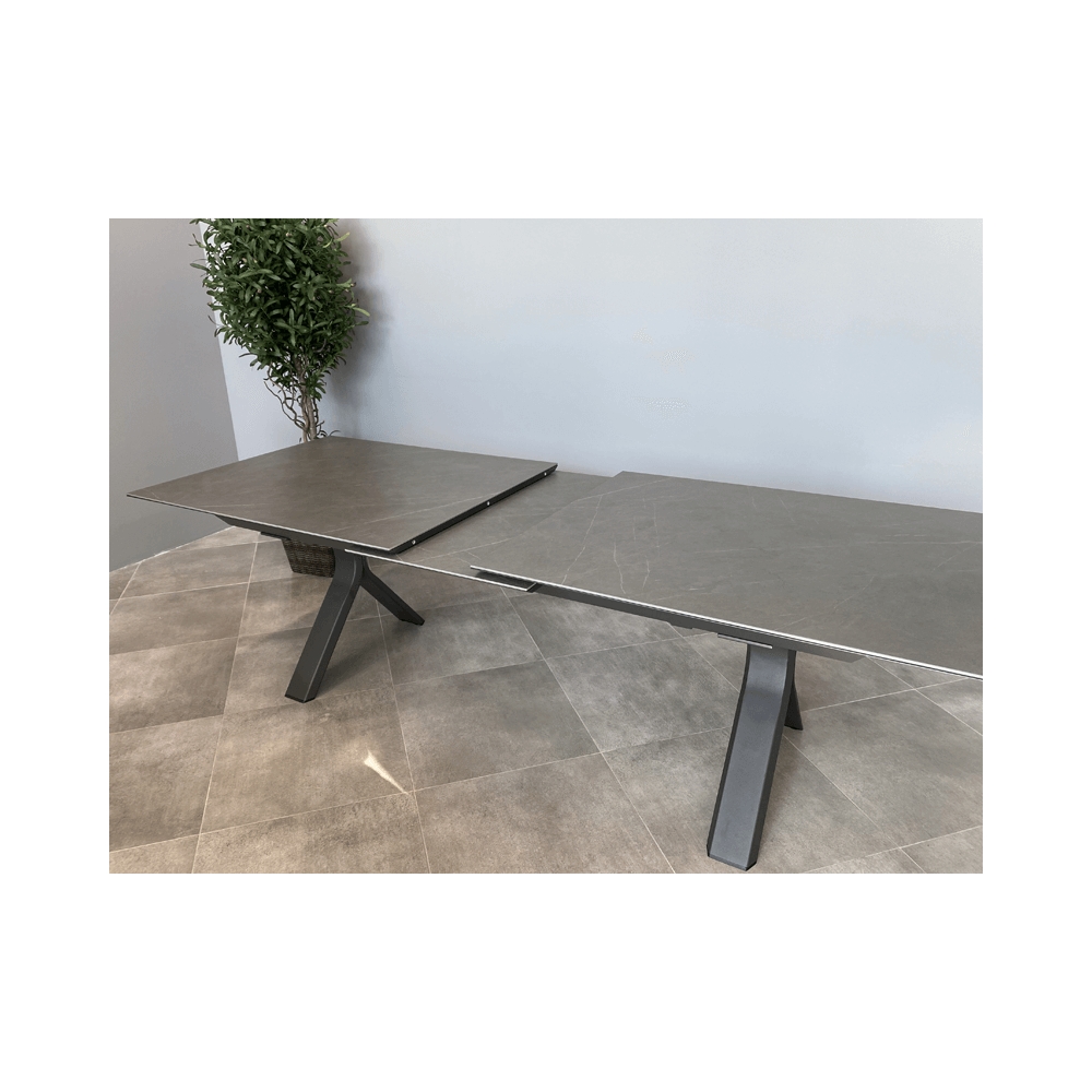 Комплект линц с раздвижным столом на 6 персон