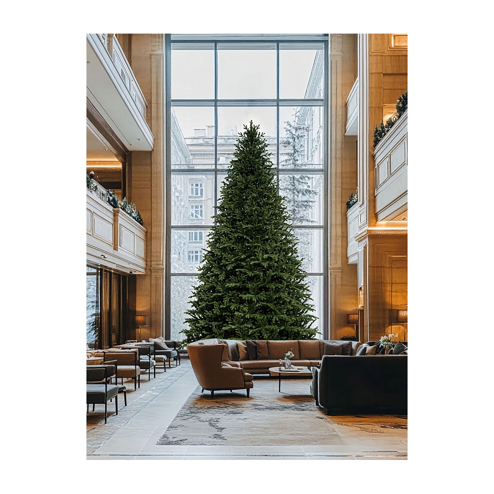 Искусственная елка для частного дома в Краснодаре